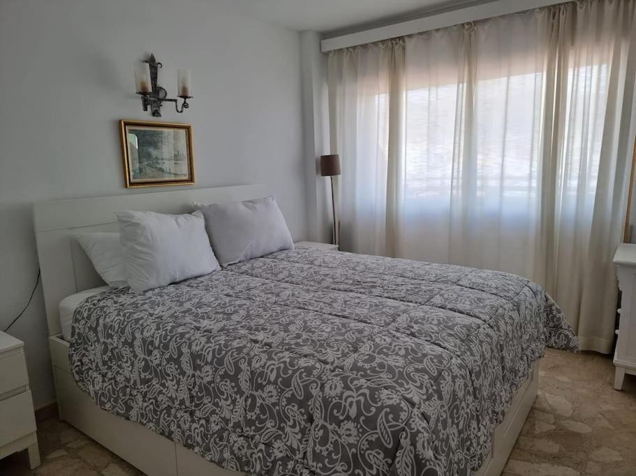 Apartamento En Playa De Los Boliches 푸엔히롤라 외부 사진